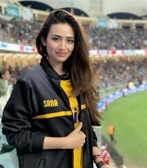 Sana Javed Height, Age, Boyfriend, Husband, Family.